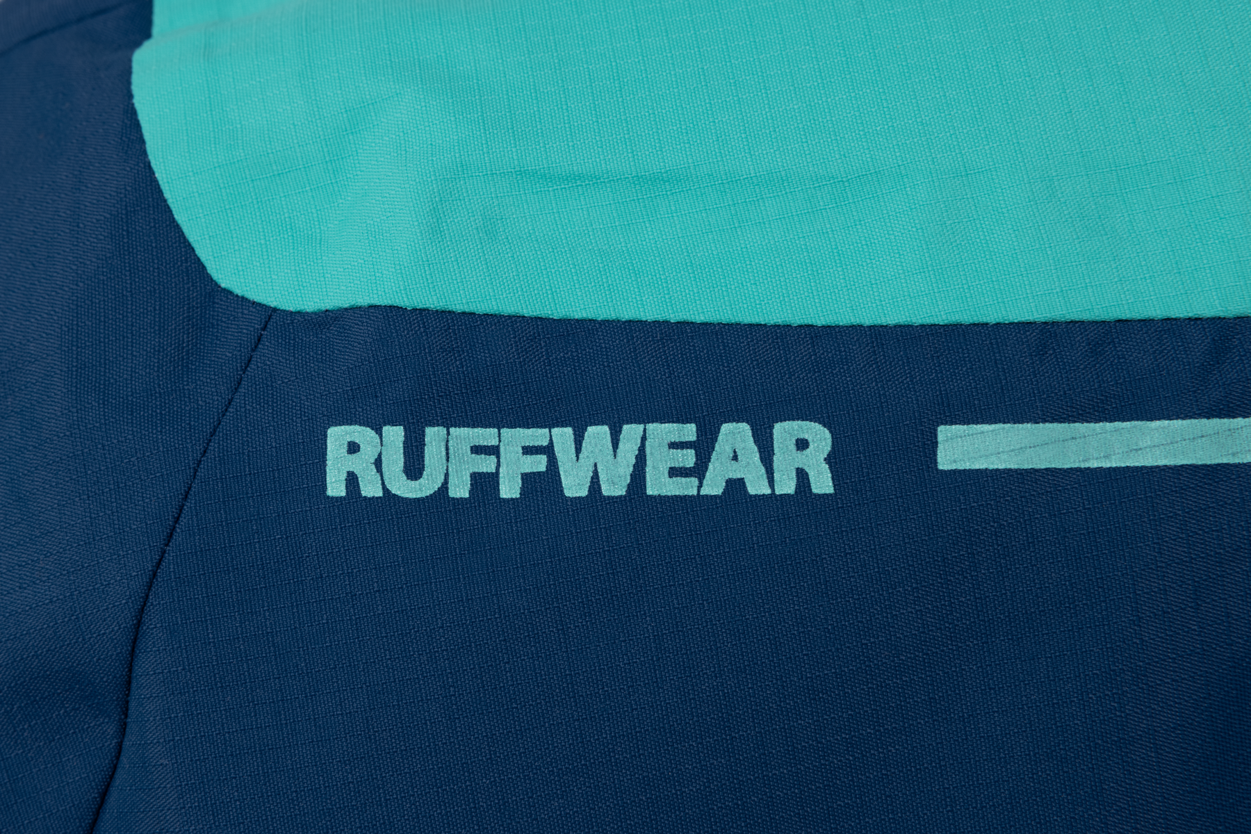 05751-Vert-Aurora-Teal-Texture-Detail-SMALL.png