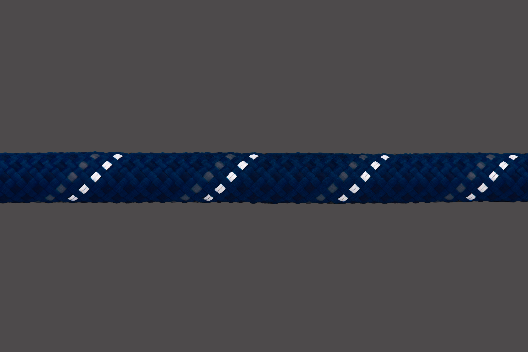 40264_Knot-a-Long_Blue-Pool_Reflective_SMALL_863f9a9a-4181-4824-8078-382eafe00af2.png